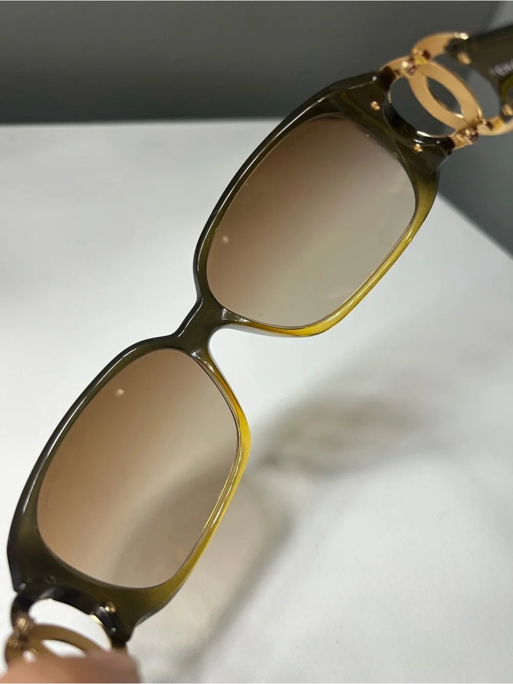 Vintage Chanel Tortoise Shell Acetate Frame w Gold Tone CC logo
